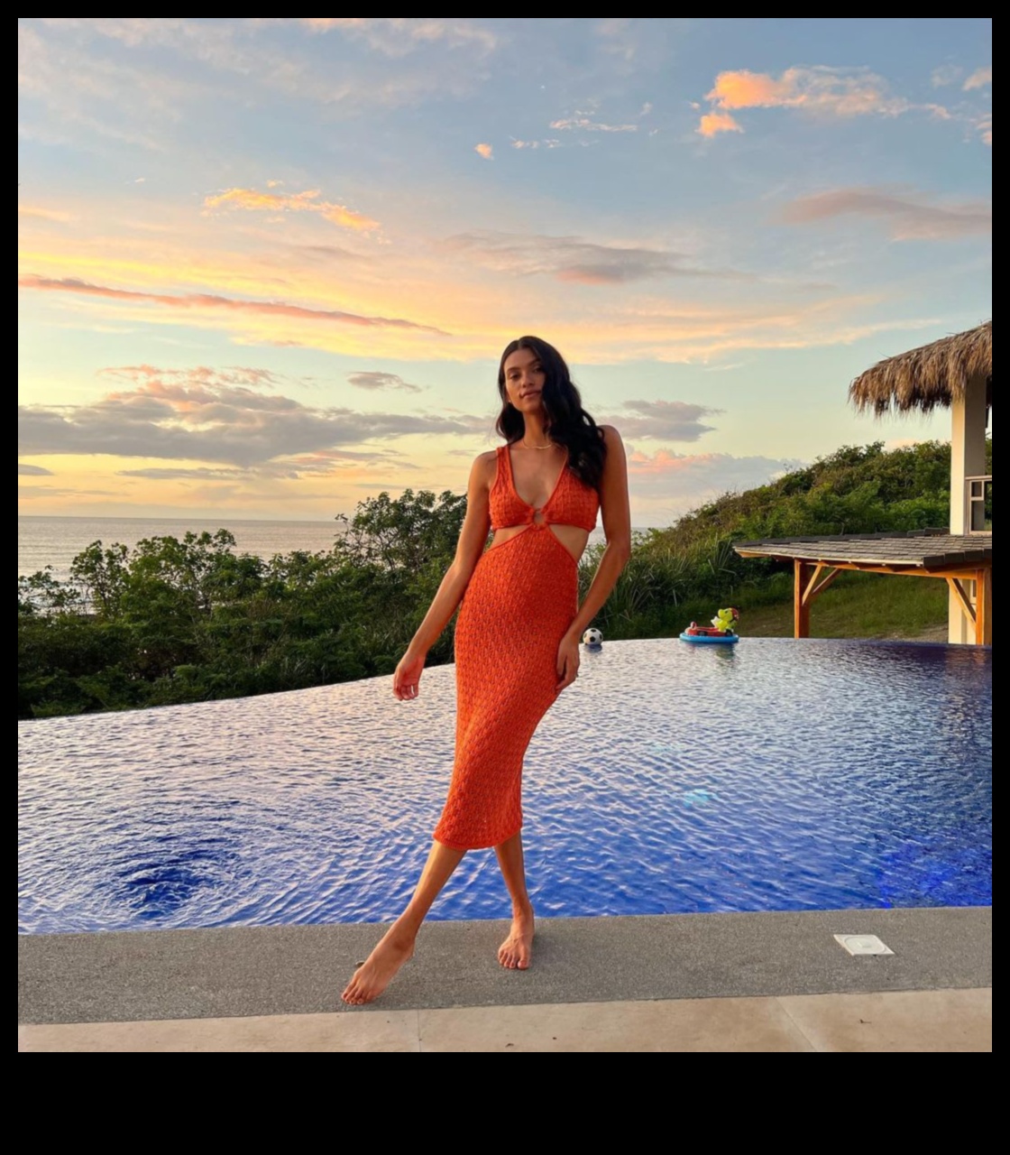 גלאם ליד החוף: תלבושות קיץ מסוגננות לתחכום חוף