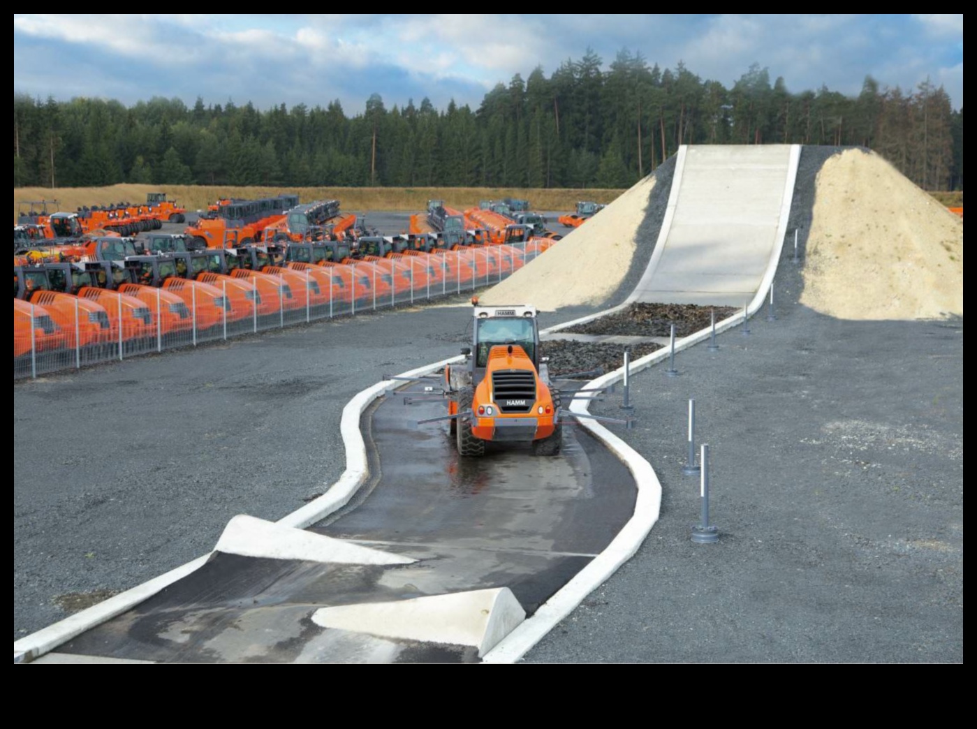 מעבר למדרכה: חקר שטחים קשים עם רכיבה אוטונומית בשטח