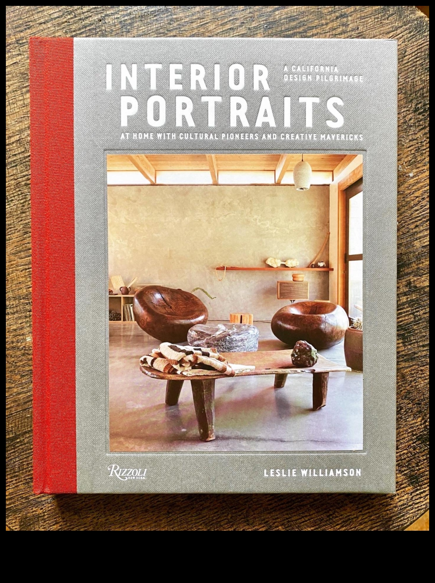 עיצוב מאבריקס: פורץ דרך באופנה ואומנויות פנים