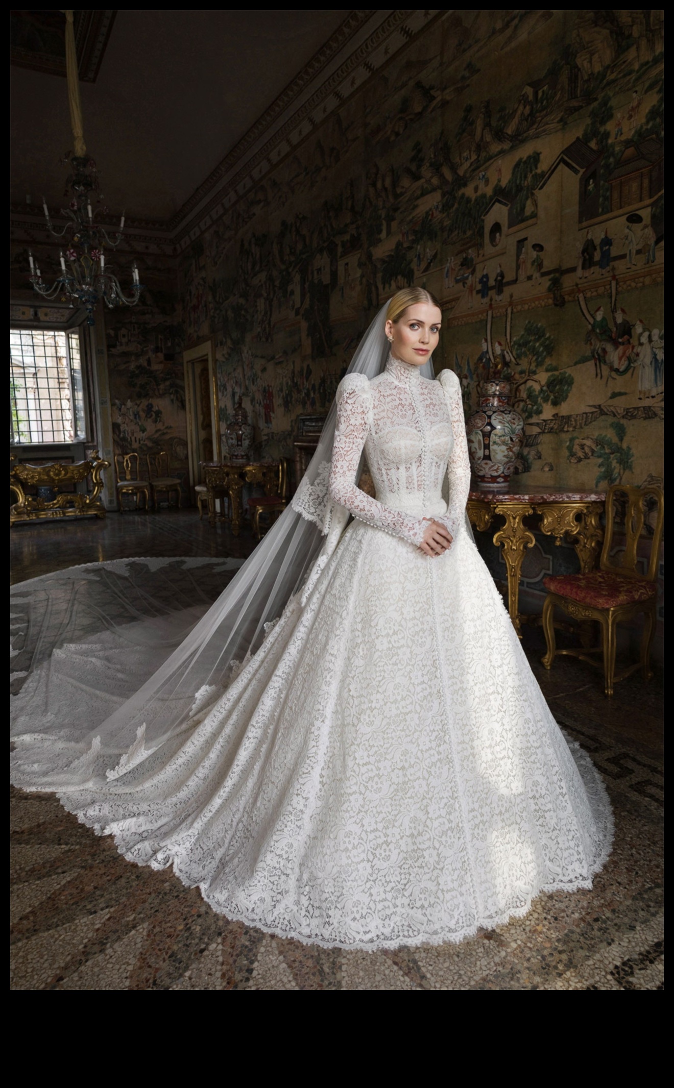 אקסטרווגנזה אלגנטית ללא מאמץ: חיו בשפע באופנה טרנדית