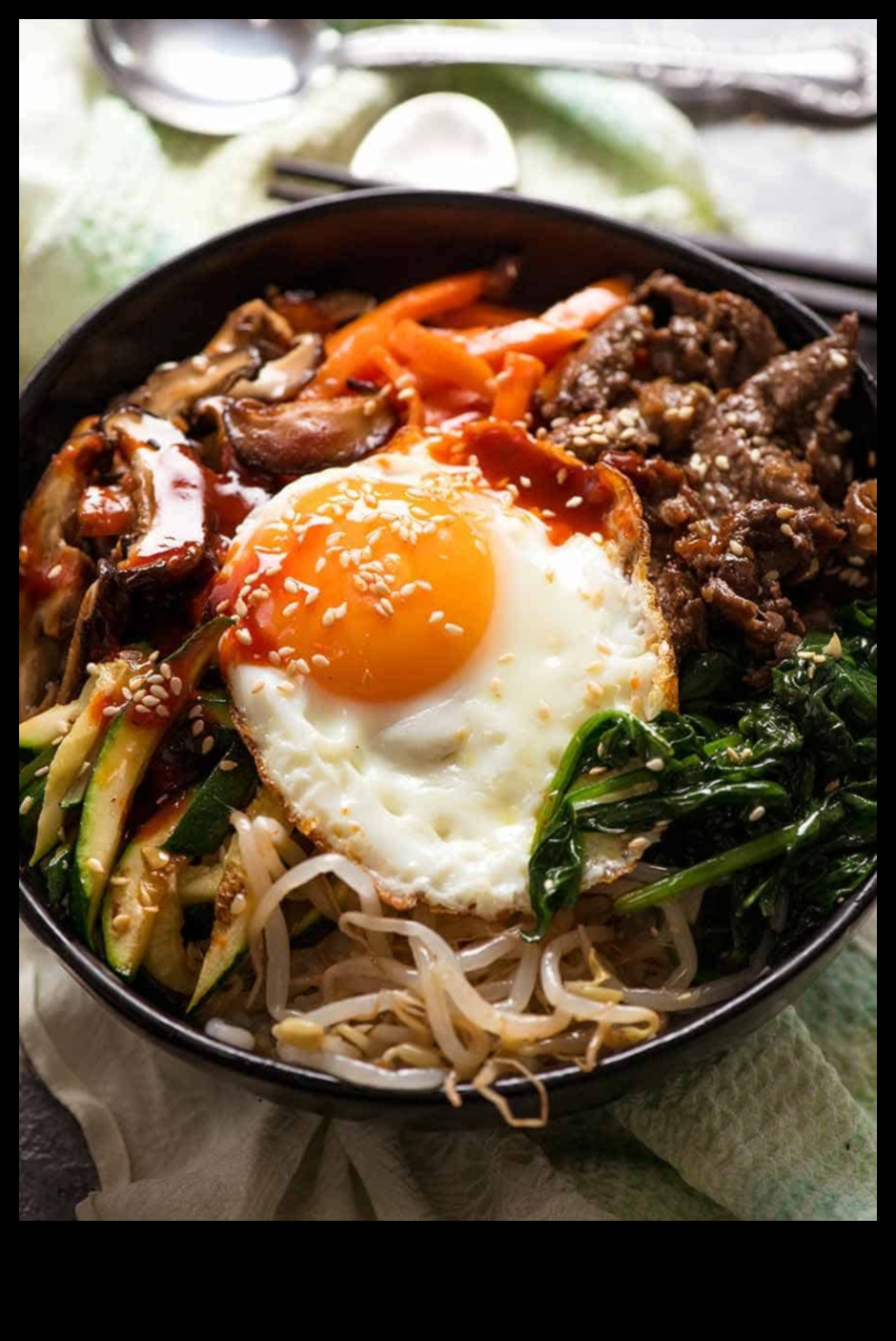 Bibimbap Bliss: שליטה בקערת אורז קוריאנית בבית