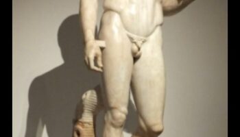 הרמוניה הלנית: איזון ופרופורציה באמנות היוונית