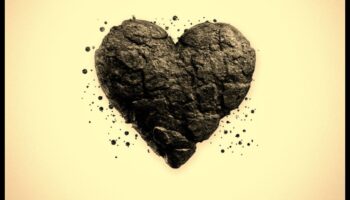 לב הריאליזם: רגש וחיבור באמנות