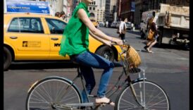 סגנון רכיבה על אופניים: שילוב של אופנה ופונקציונליות באופניים